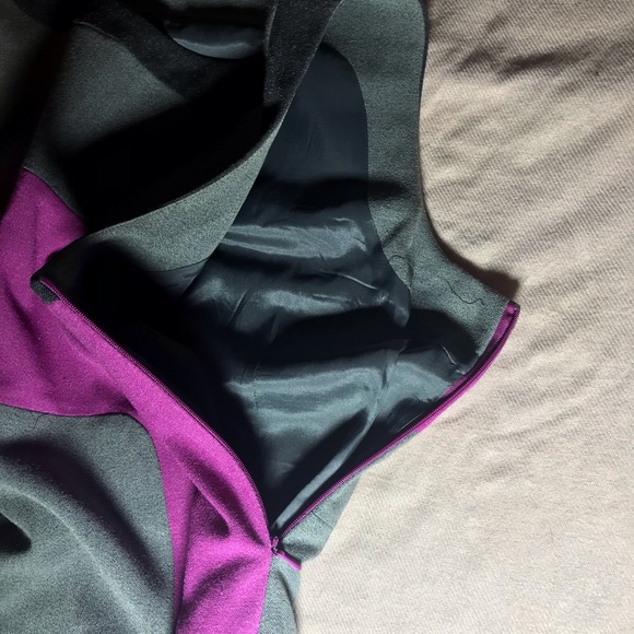 Dress - Picture 4 of 11